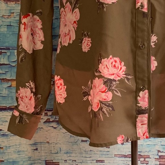 Candie's Long Sleeved Floral Button Up Blouse - Picture 4 of 6